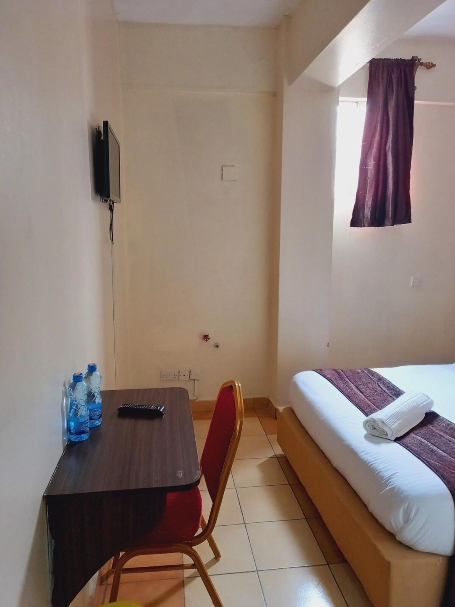 Fahari Bliss Hotel Nairobi Exterior photo